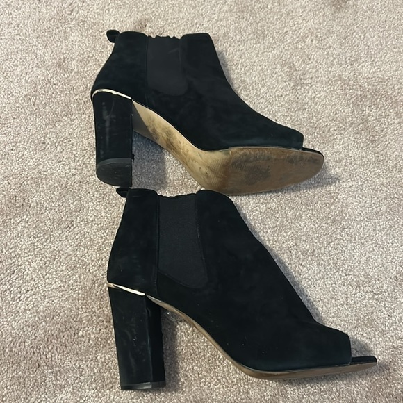 White House Black Market Suede Peep Toe Booties, Size 9 - Picture 4 of 7